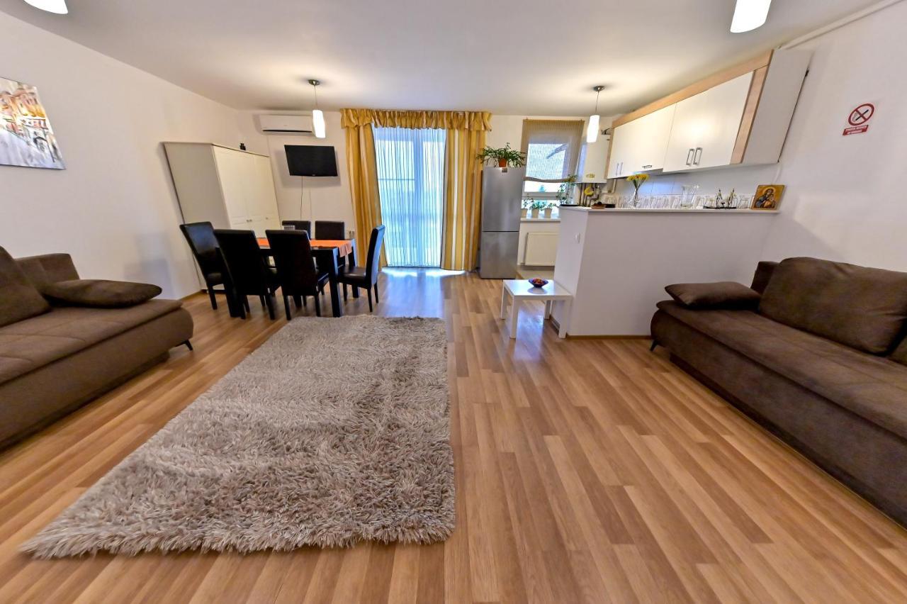 Terezianum Apartments, Free Parking Сібіу Екстер'єр фото