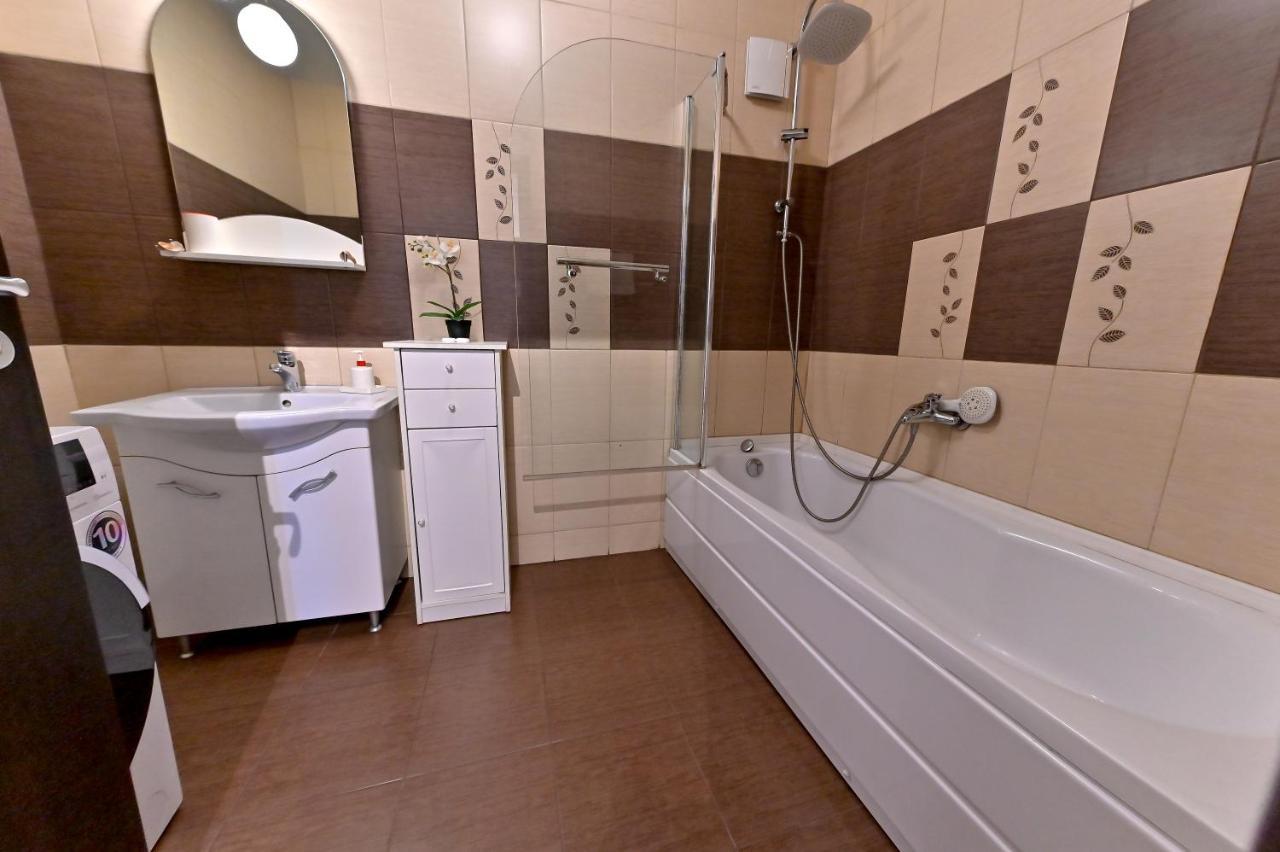 Terezianum Apartments, Free Parking Сібіу Екстер'єр фото